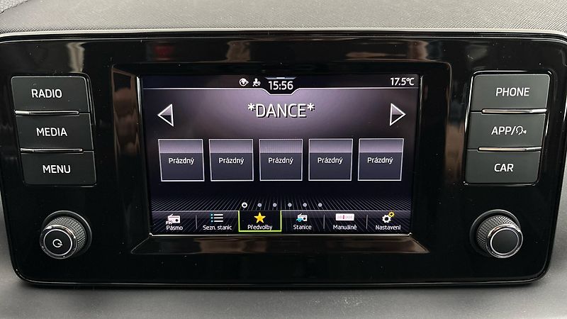 Škoda Scala 1.0 TSI Ambition - fotka 11 z 22