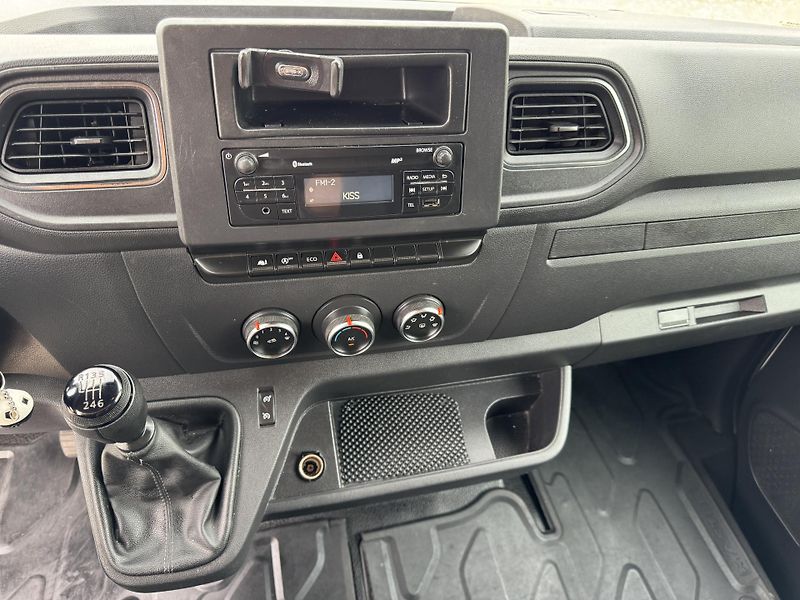 Renault Master 2.3DCi,120kw,10pal.,ČR,1.maj. - fotka 29 z 38