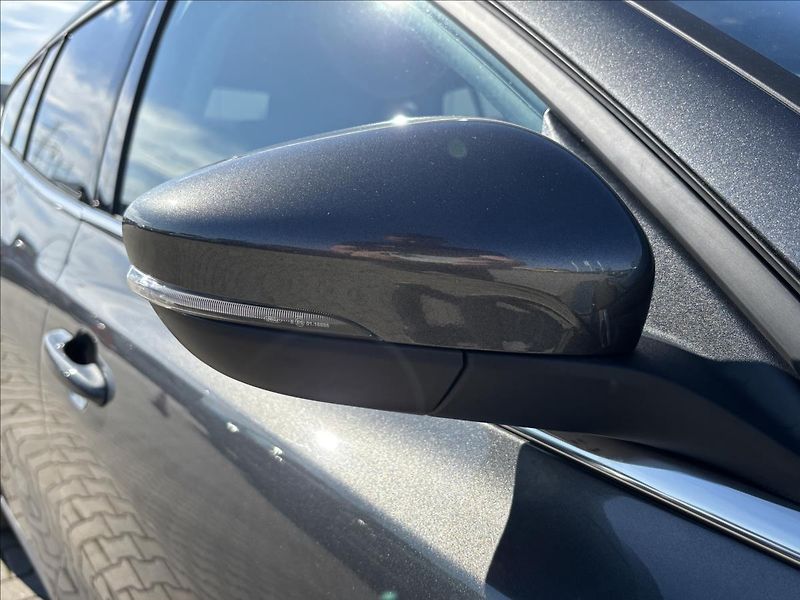 Ford Focus 1,5 EcoBlue 85kW TitaniumX AUT - fotka 11 z 38