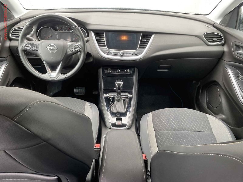 Opel Grandland X (2018) 1.2 T, Innovation, AT, navi - fotka 8 z 19