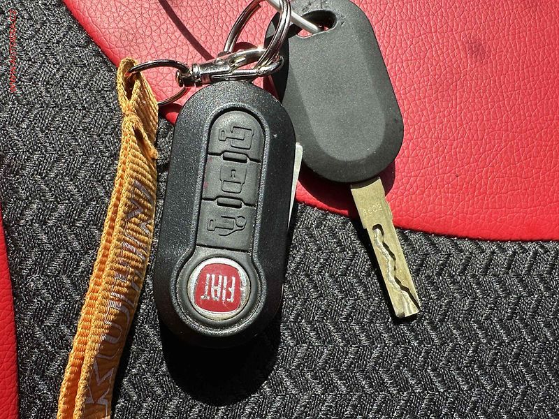 Fiat 500L (2013) 1.2i, Tempo - fotka 16 z 16