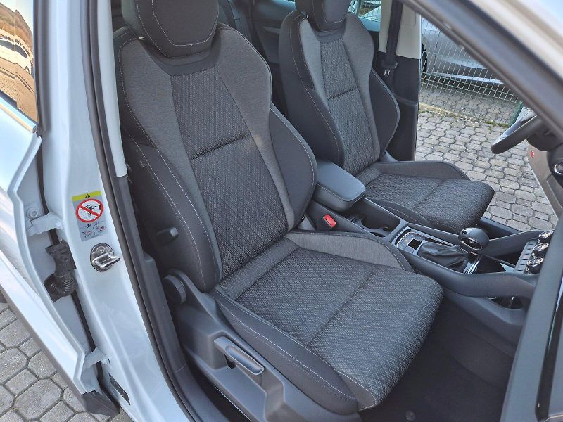 Škoda Karoq (2024) Top Selection 1.5 TSI 110 kW 7 - fotka 20 z 34