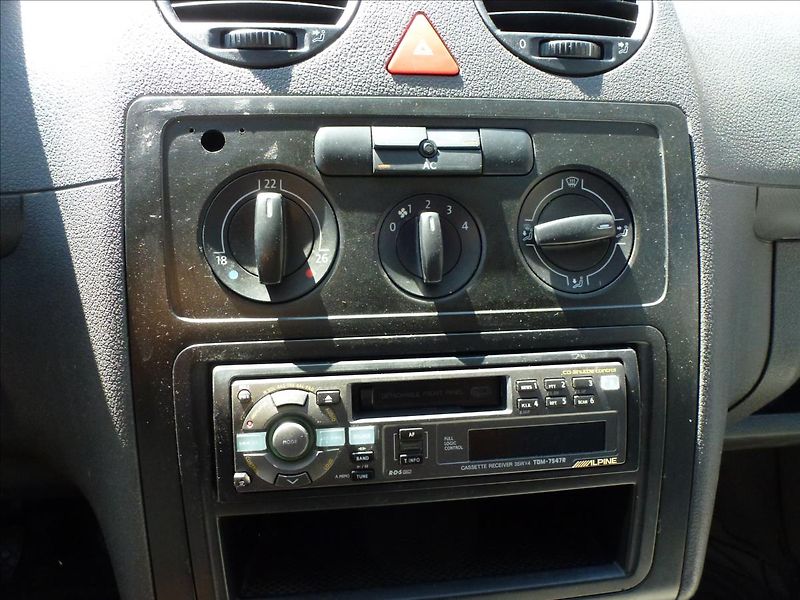 Volkswagen Caddy 1,9 TDI bez DPF - fotka 28 z 42