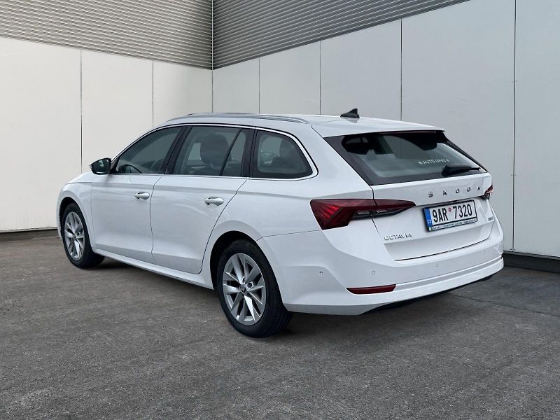 Škoda Octavia (2023) STYLE 1.5e-TEC 110kW DSG CZ - fotka 4 z 11