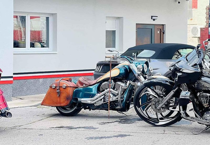 Ráj amerických unikátů! V ústeckých Předlicích rostou motorky pro celý svět, vyrábí je Zbyšek Hazmuka (na snímku)