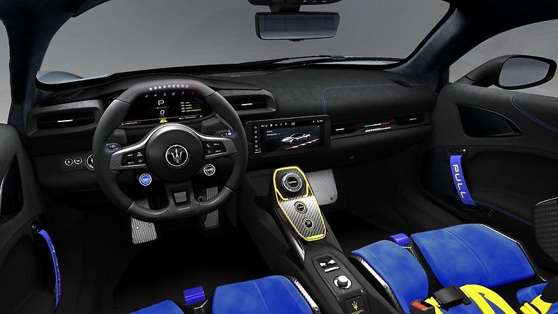 Maserati MC20 (2025) GT2 Stradale 640HP  - fotka 6 z 8