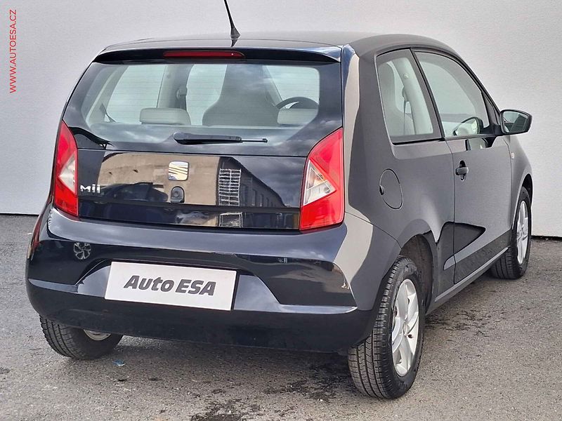 Seat Mii (2013) 1.0 MPi, Style - fotka 4 z 16