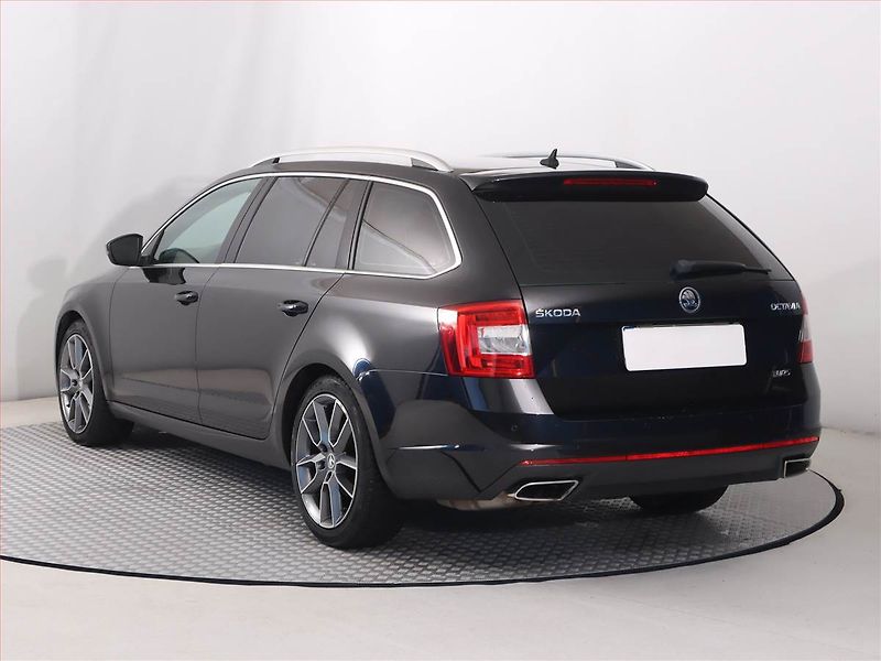 Škoda Octavia (2015) 2.0 TDI, Serv.kniha, Kůže - fotka 4 z 19