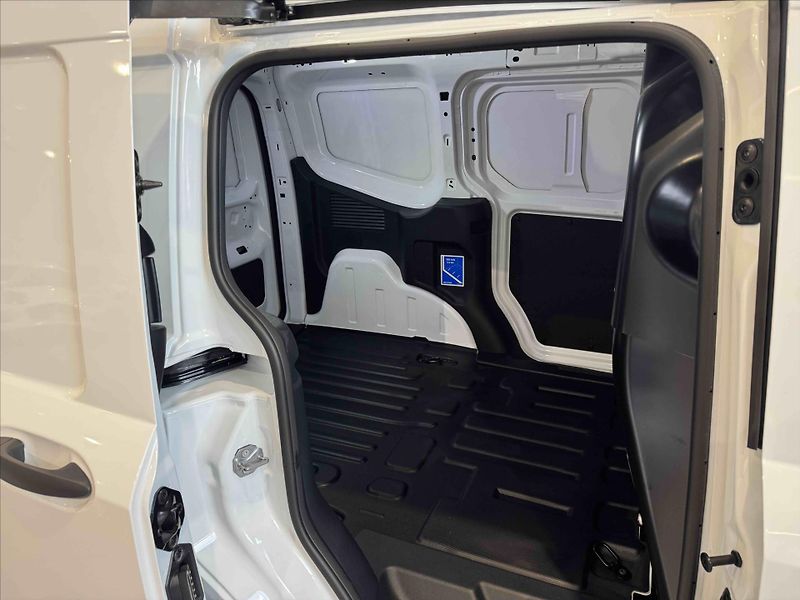 Ford Transit Courier (2026) 1,5 EcoBlue 73 kW /100 koní, 6 - fotka 17 z 18