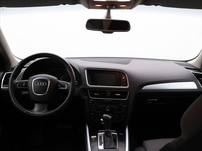 Audi Q5 2,0 TDI 125kW Quattro S-Tronic - fotka 23 z 31