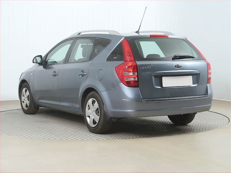 Kia Ceed (2008) 1.4 CVVT, po STK, dobrý stav - fotka 4 z 14