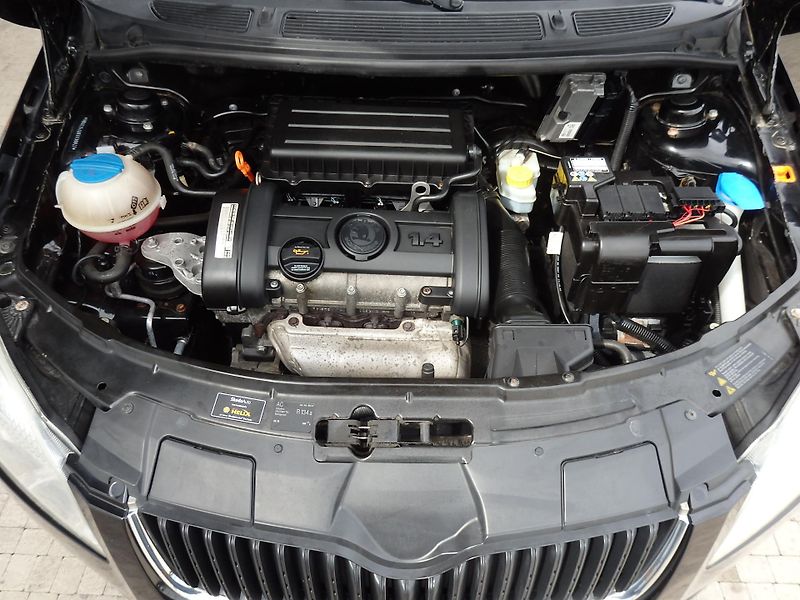 Škoda Fabia 1.4 16V KLIMA, ZÁVĚS - fotka 13 z 15