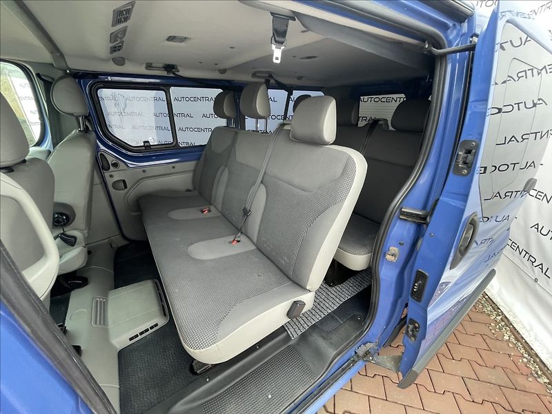 Opel Vivaro 2,5 D,107kW,8míst,po servisu,L - fotka 21 z 23
