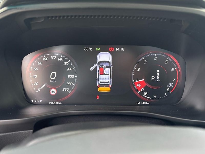 Volvo XC40 (2018) T4 Drive-E Inscription FWD Aut - fotka 12 z 26