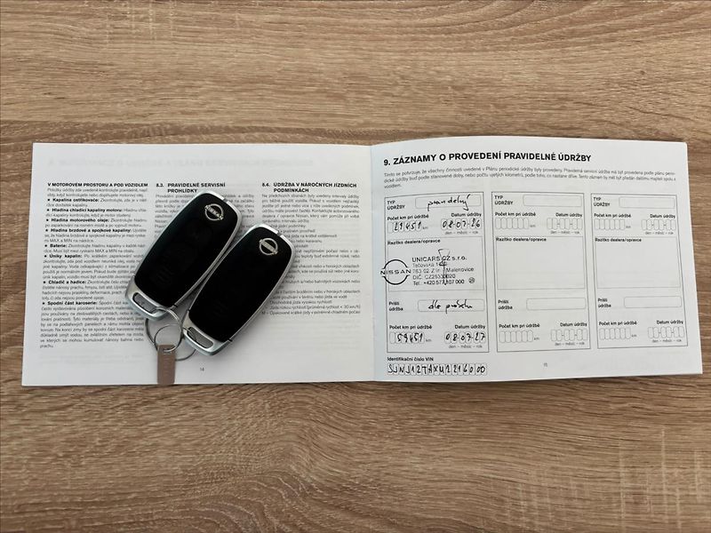 Nissan Qashqai 1,3 DIG-T  X-Tronic N-Connecta - fotka 28 z 29