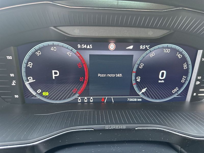 Škoda Superb (2023) Combi 2.0 TDI DSG L&K - fotka 7 z 39