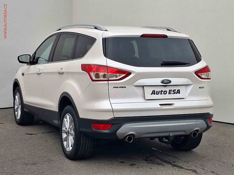 Ford Kuga (2016) 1.5 EB, Titanium, navi - fotka 6 z 19