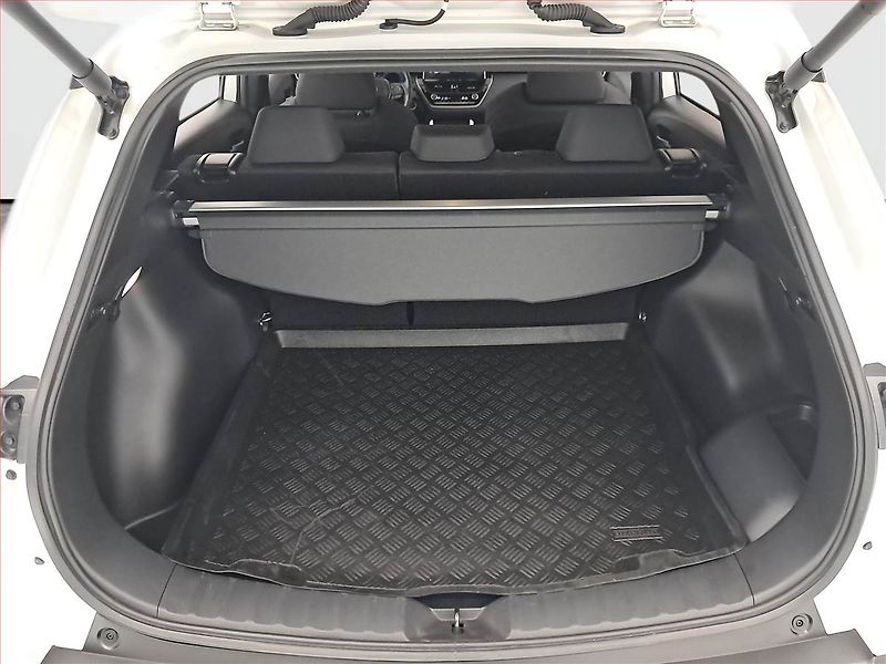 Toyota Corolla Cross (2024) 2.0 Hybrid AWD - fotka 14 z 19