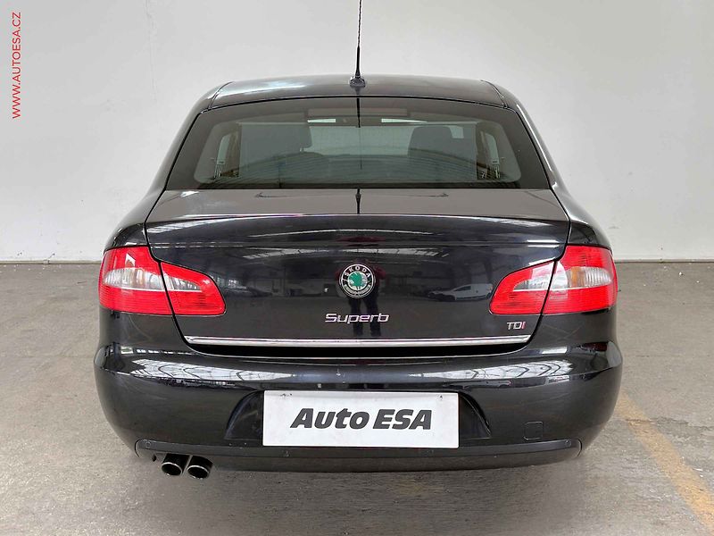 Škoda Superb (2008) 2.0TDi, servis.kniha, AT - fotka 5 z 17