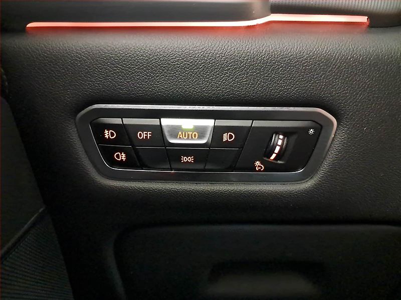 BMW X5 (2021) xDrive30d - fotka 24 z 32