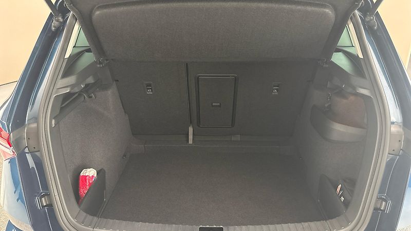 Škoda Karoq 1.5 TSI DSG Style - fotka 17 z 29