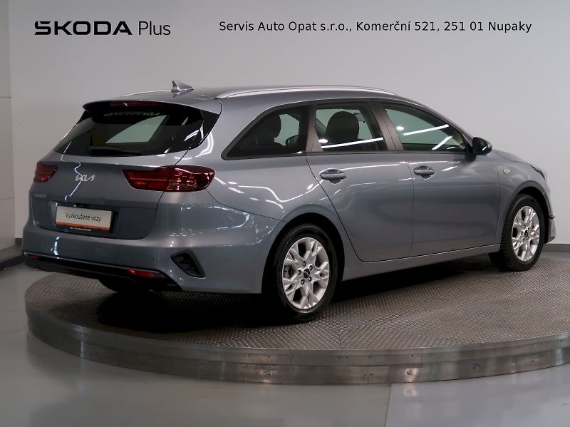 Kia Ceed (2024) FRESH 1.5T-GDI 118kW ZÁRUKA - fotka 2 z 33