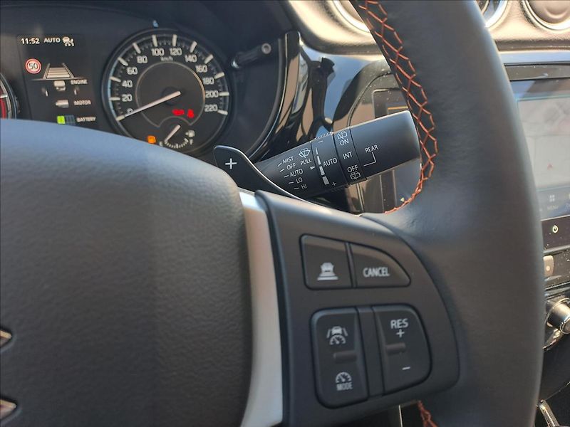 Suzuki Vitara (2026) 1,4 BoosterJet Elegance - fotka 13 z 22