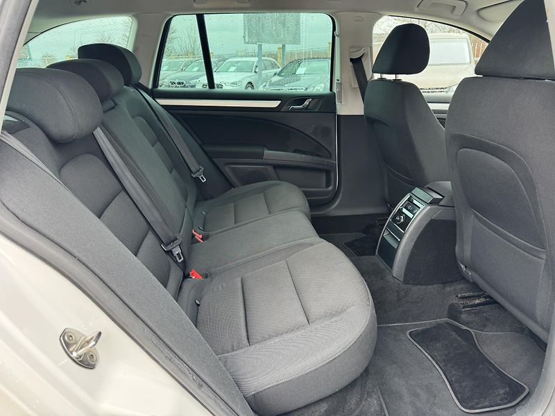 Škoda Superb (2013) 2.0TDi 103 KW 1.Majitel Tažné - fotka 39 z 41