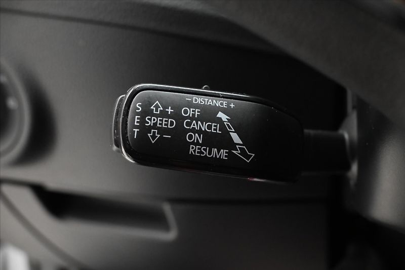 Škoda Superb 2,0 TDI 110 kW DSG Style Záruk - fotka 24 z 33