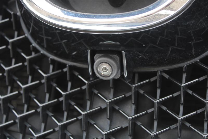 Mazda CX-5 2,5 i  1MAJ,A/T,4x4,REVOLUTION - fotka 34 z 39