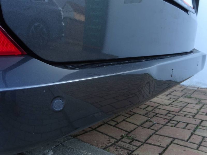 Volkswagen Caravelle (2025) LIFE 2.0 TDI DR - fotka 30 z 32