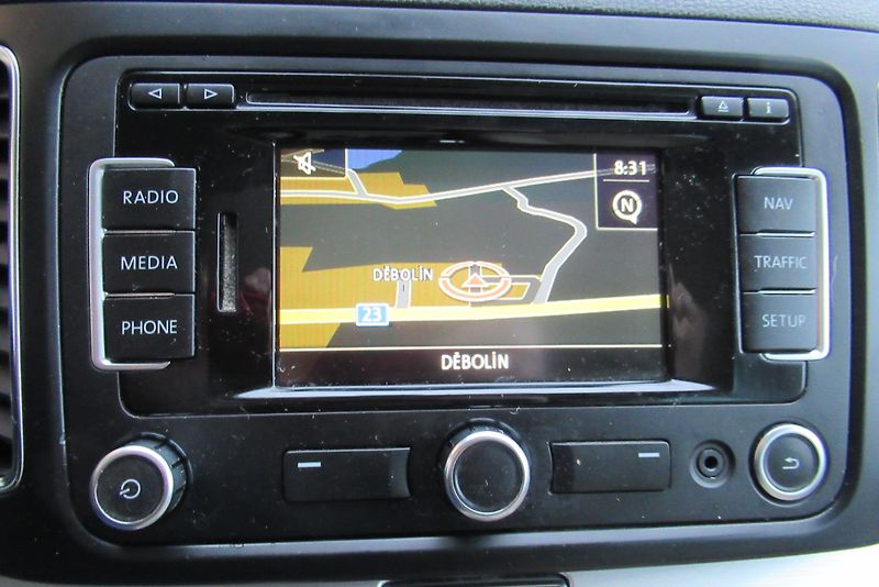Volkswagen Sharan 2.0TDI 4x4 PANORAMA NAVI TAŽNÉ - fotka 15 z 28
