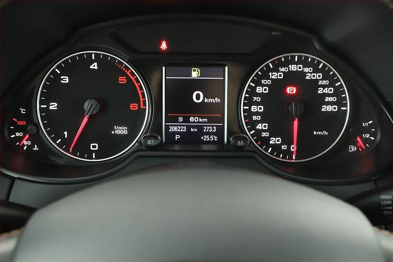 Audi Q5 (2011) 3.0 TDI, 4X4, Automat, Navi - fotka 14 z 20