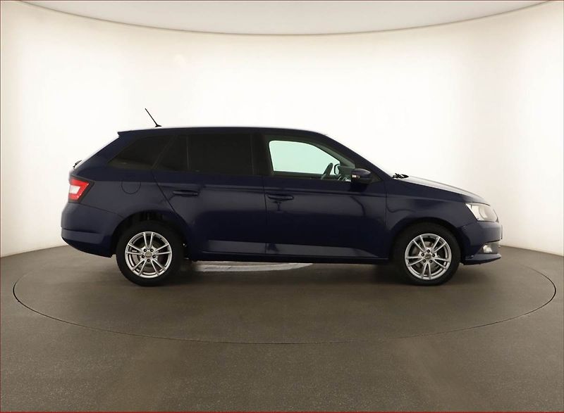 Škoda Fabia (2015) Ambition 1.4 TDI, Tempomat - fotka 6 z 16