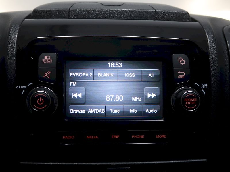 Peugeot Boxer (2022) L3H2 2.2BHDI 121kW - fotka 15 z 23