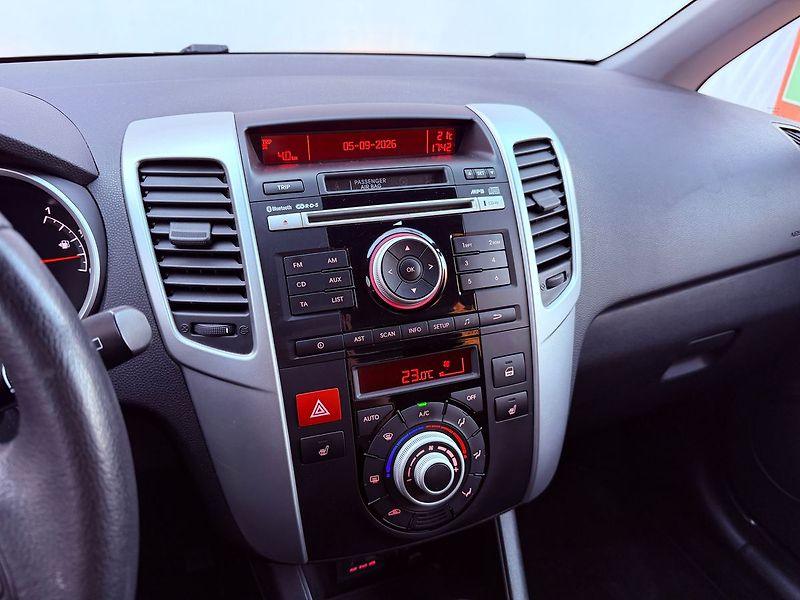 Kia Venga 1.6 Aut. Spirit, 1.Maj, Servis - fotka 18 z 24