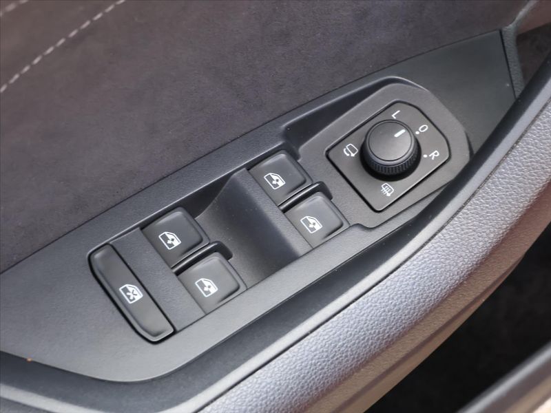 Škoda Kodiaq 1,5 TSI 110kW DSG Sportline DP - fotka 14 z 30