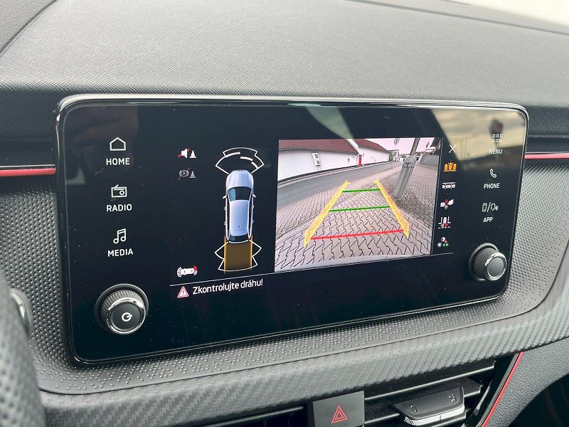 Škoda Scala (2025) Monte Carlo 1.0TSi 85kW 6°manu - fotka 27 z 29