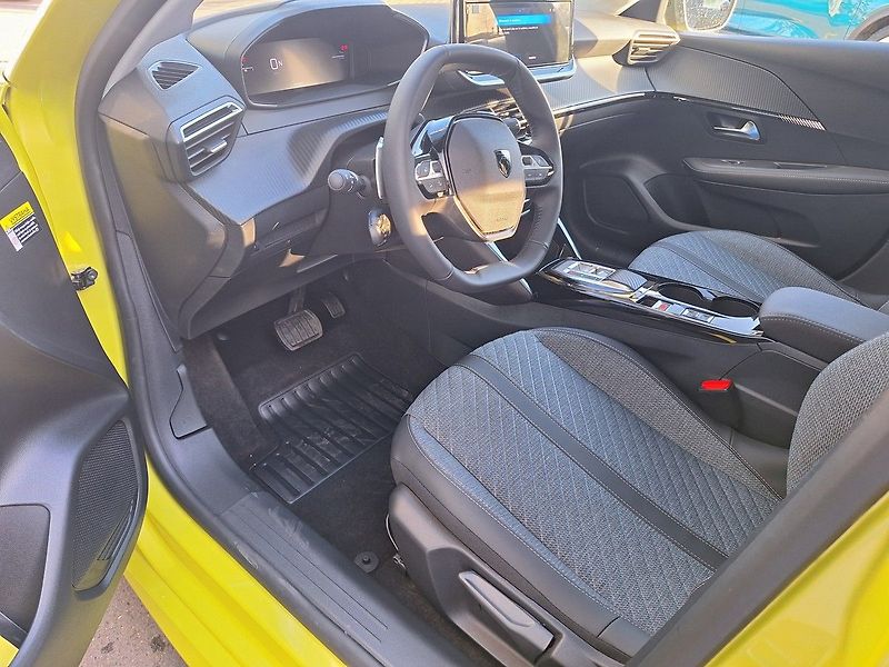 Peugeot 208 (2026) ALLURE Hybrid 110 e-DCS6 - fotka 10 z 23