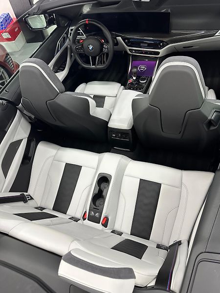 BMW M4 (2024) M4 Competition M xDrive 2025 - fotka 7 z 9