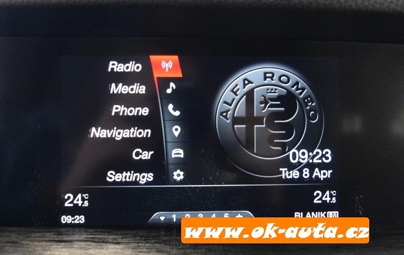 Alfa Romeo Stelvio 2.2 JTD Q4 SPORT 150 kW - DPH - fotka 43 z 60