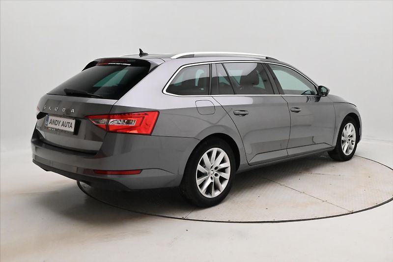 Škoda Superb 2,0 TDI 110kW DSG Style Záruka - fotka 5 z 24
