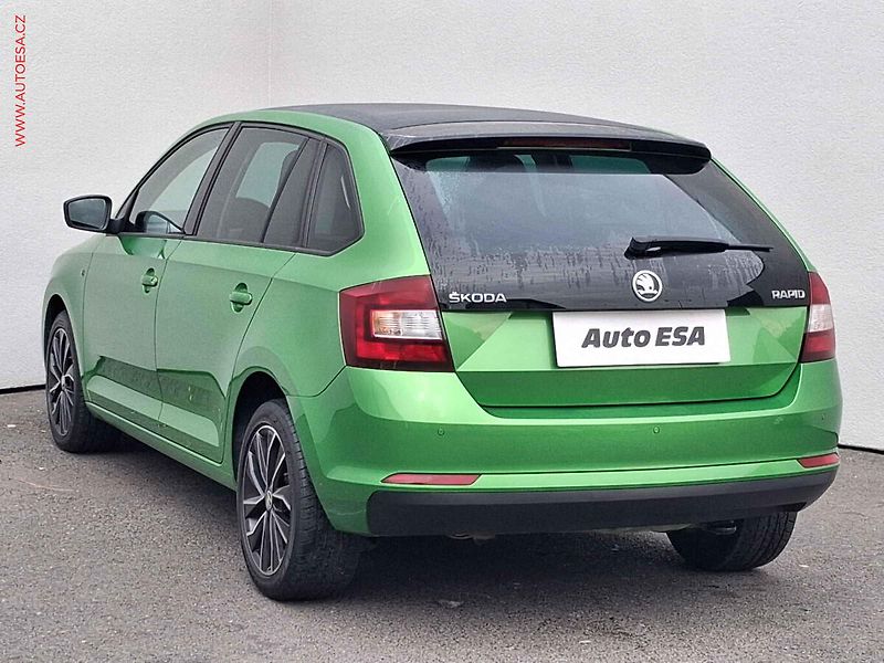 Škoda Rapid (2014) 1.6 TDi, Sport, xenon, panor - fotka 6 z 16