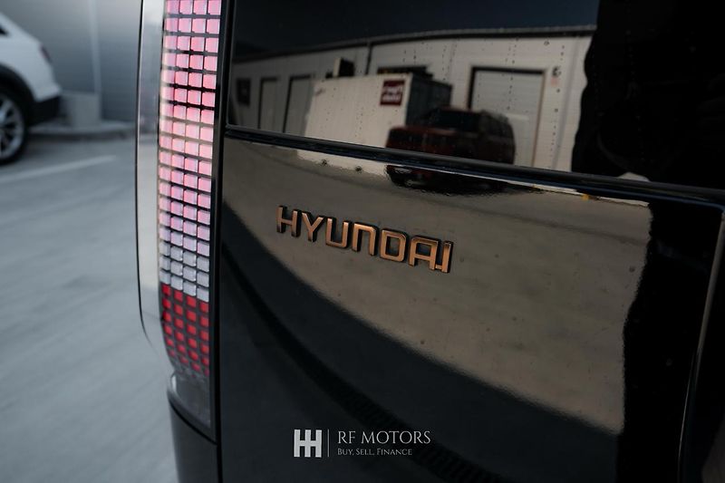 Hyundai Staria (2023) 2.2 CRDi Luxury 4x4 130kW - fotka 14 z 54