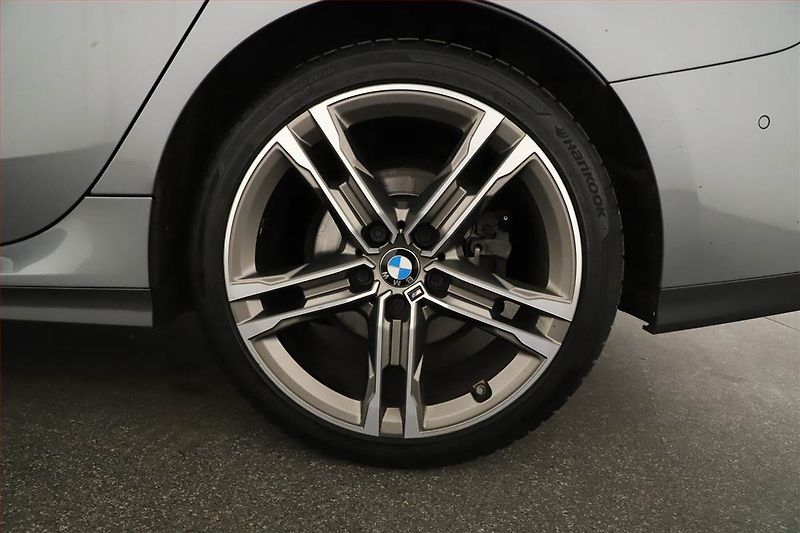 BMW Řada 2 (2023) 218d Gran Coupé - fotka 20 z 20