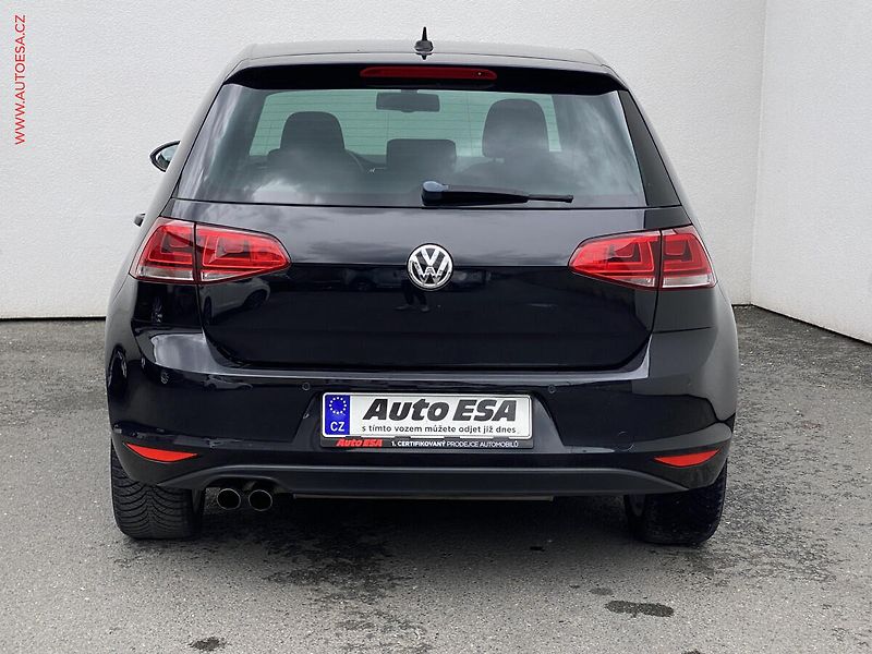 Volkswagen Golf (2014) 1.4 TSi, Highline, bixen - fotka 5 z 18