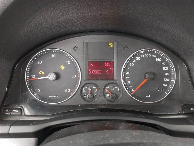Volkswagen Golf (2009) 1.9 TDI, po STK, levný provoz - fotka 11 z 16