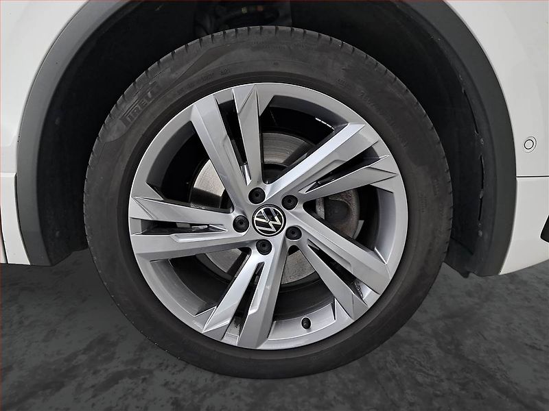 Volkswagen Tiguan Allspace (2022) R-Line 2.0 TSI - fotka 15 z 22