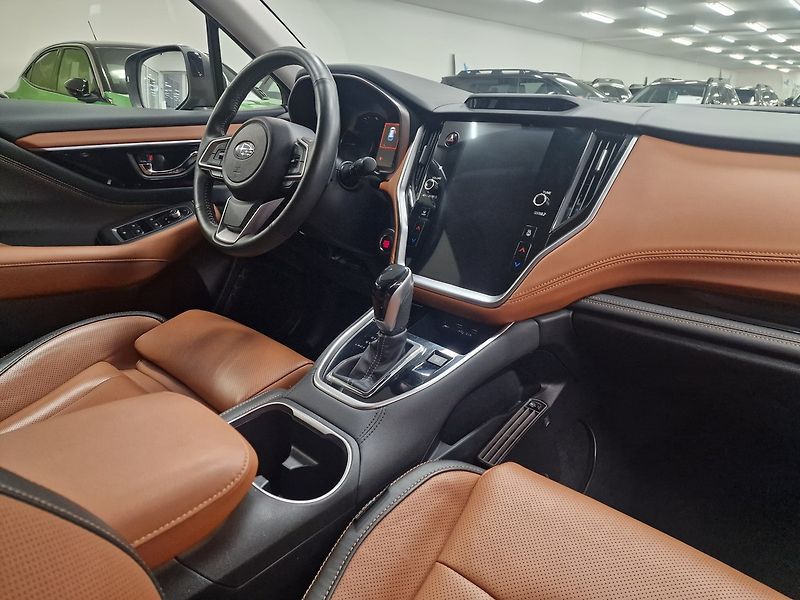 Subaru Outback (2022) 2.5 TOURING 2022 | Záruka - fotka 36 z 66