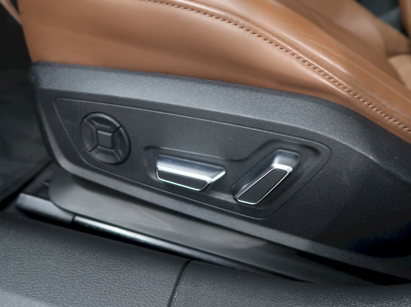 Audi A6 (2019) 50TDI 210KW 4x4 WEBASTO TAŽNÉ - fotka 14 z 38